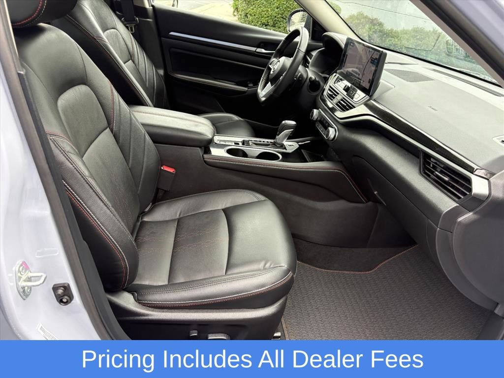 Used 2024 Nissan Altima 2.5 SR w/ SR Premium Package AWD/4WD image 20
