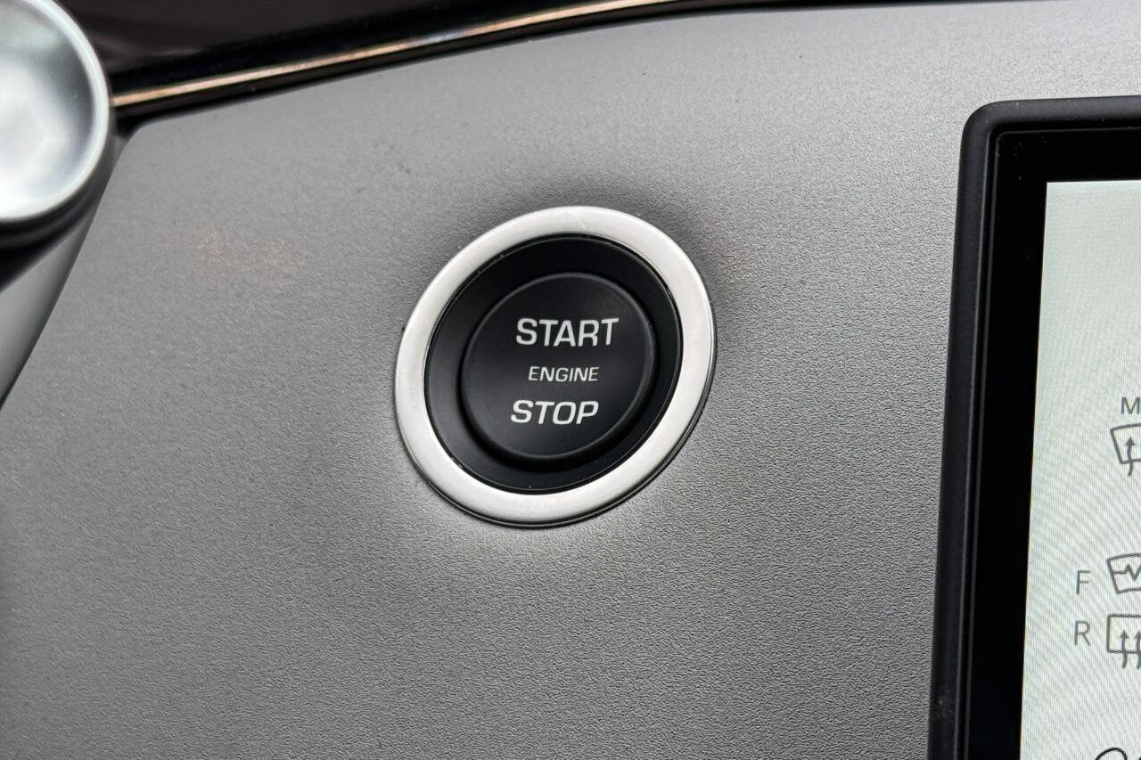 Used 2026 Land Rover Range Rover Evoque Dynamic SE image 33