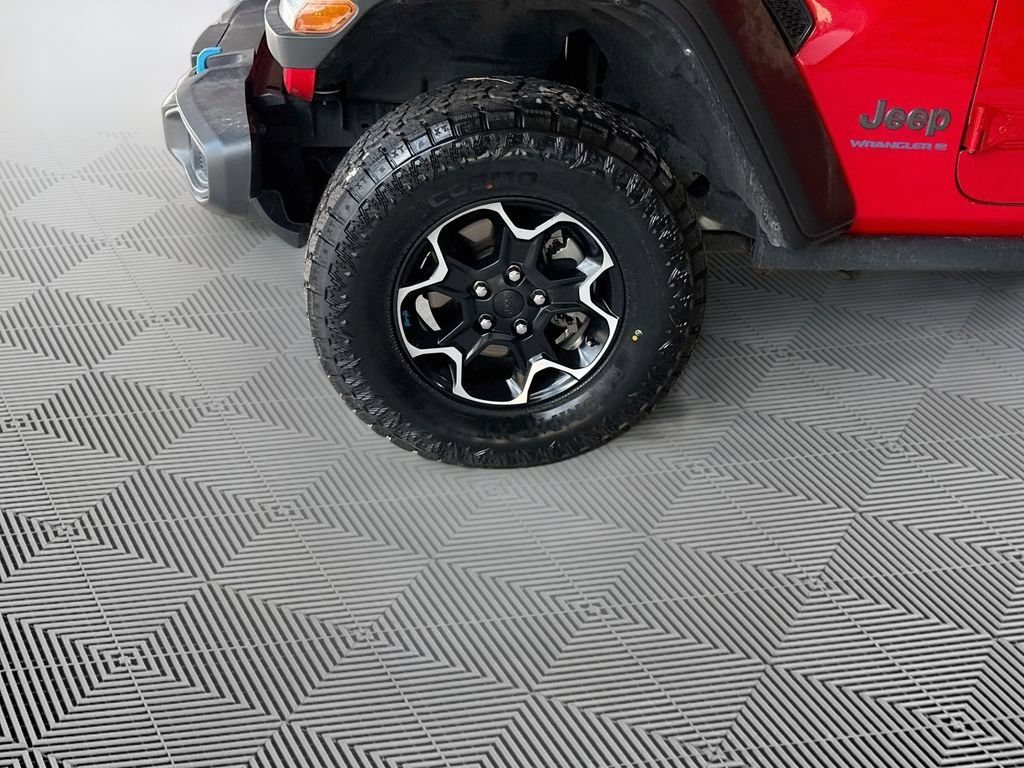 Used 2023 Jeep Wrangler Unlimited Rubicon 4xe AWD/4WD image 35