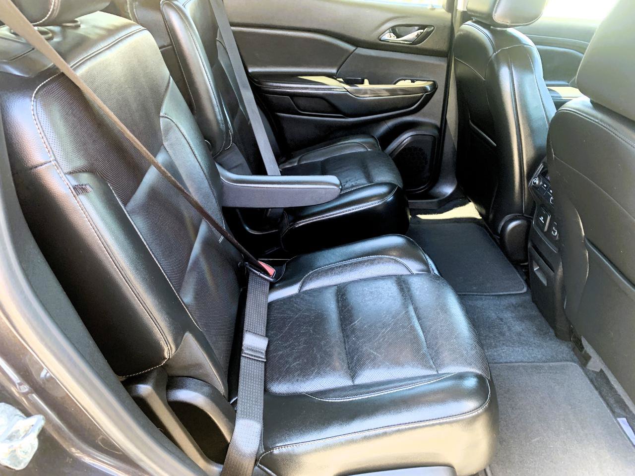 Used 2019 GMC Acadia SLT AWD/4WD image 39