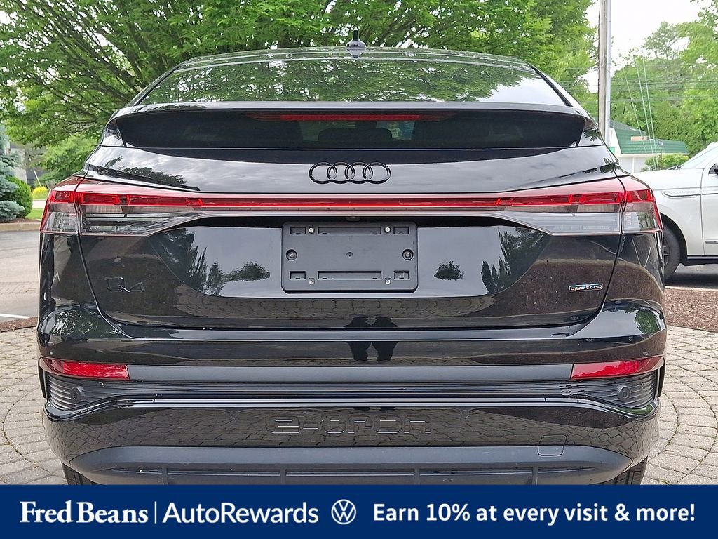 Used 2023 Audi Q4 e-tron Premium Plus w/ Premium Plus AWD/4WD image 5