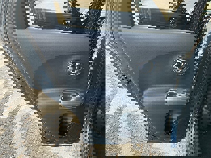 Used 2011 Nissan Juke SL image 29