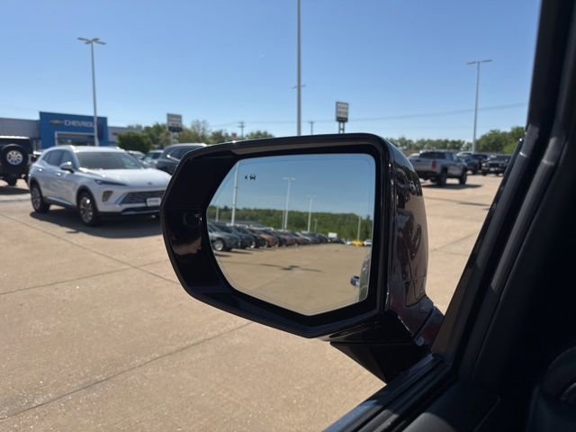 Used 2022 GMC Yukon XL SLT w/ SLT Premium Package AWD/4WD image 63