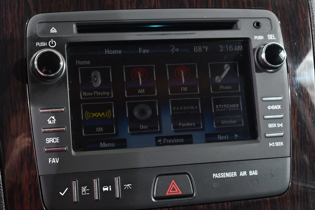 Used 2017 Chevrolet Traverse LT w/ Style and Technology Package FWD image 29