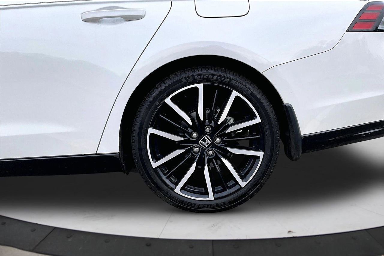 Used 2023 Honda Accord Touring image 35