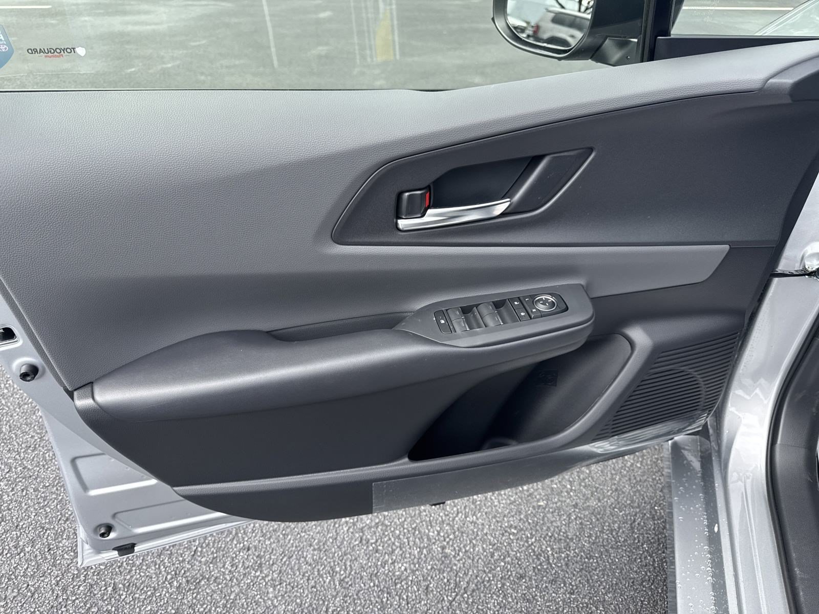 New 2024 Toyota Prius XLE FWD image 22