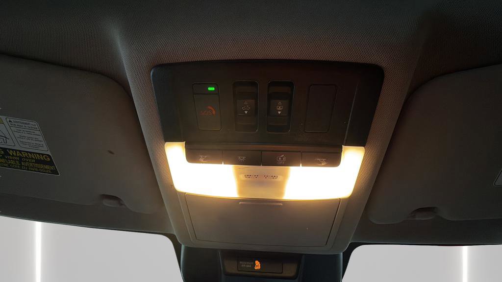 Used 2021 Nissan Rogue Platinum image 18