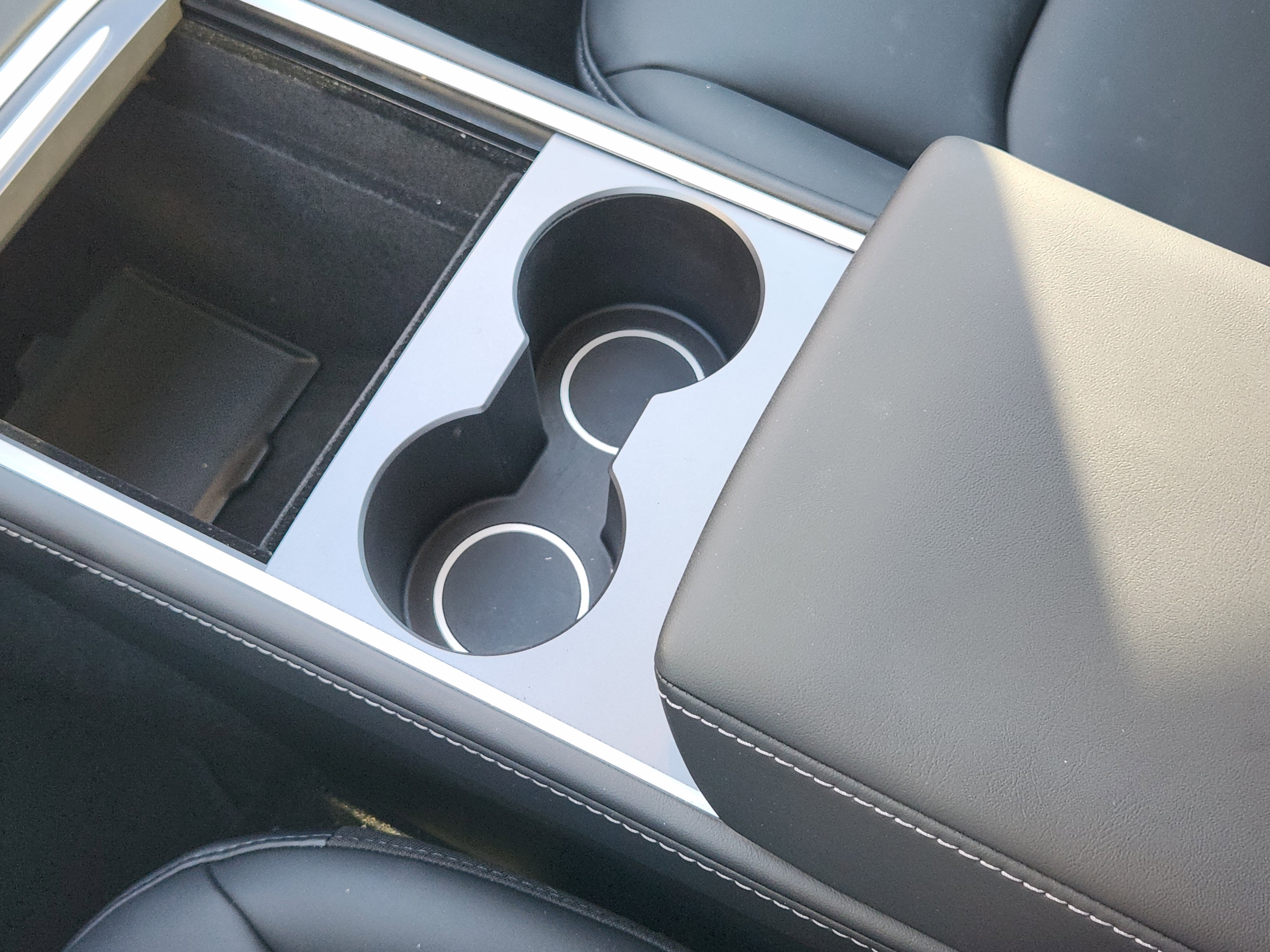 Used 2025 Tesla Model Y Long Range image 18