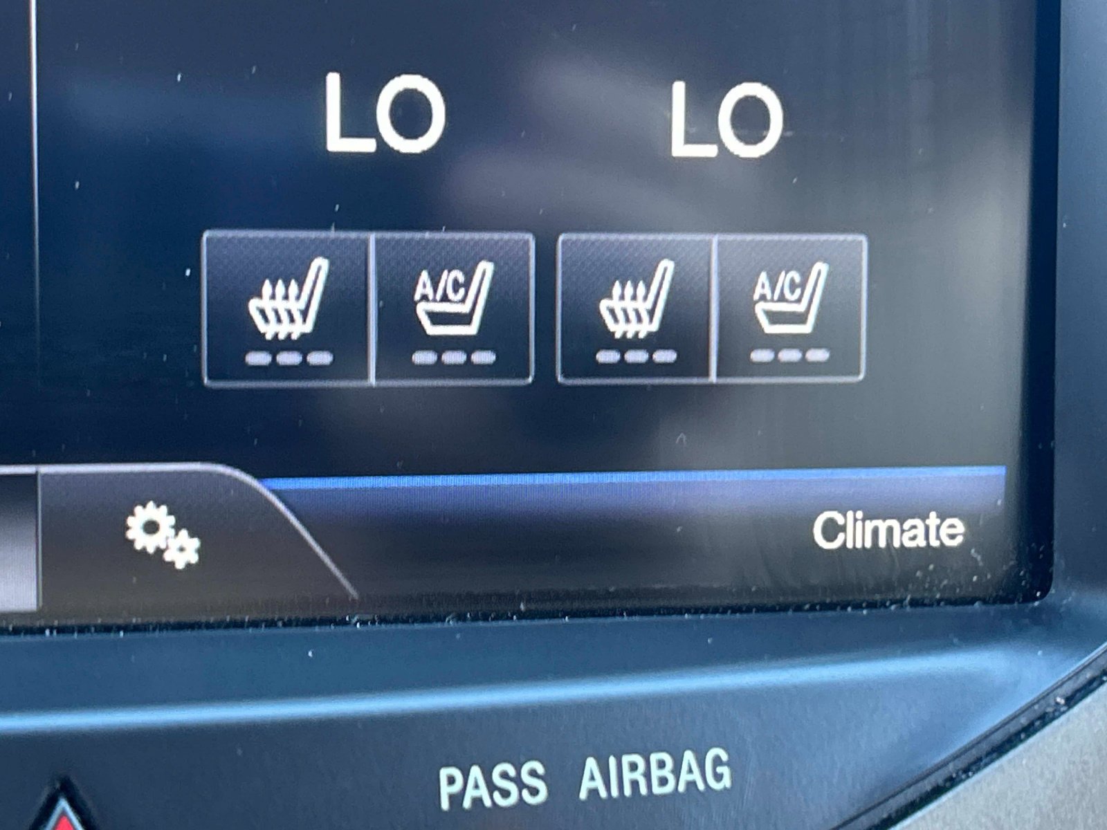Used 2013 Lincoln MKX FWD image 29