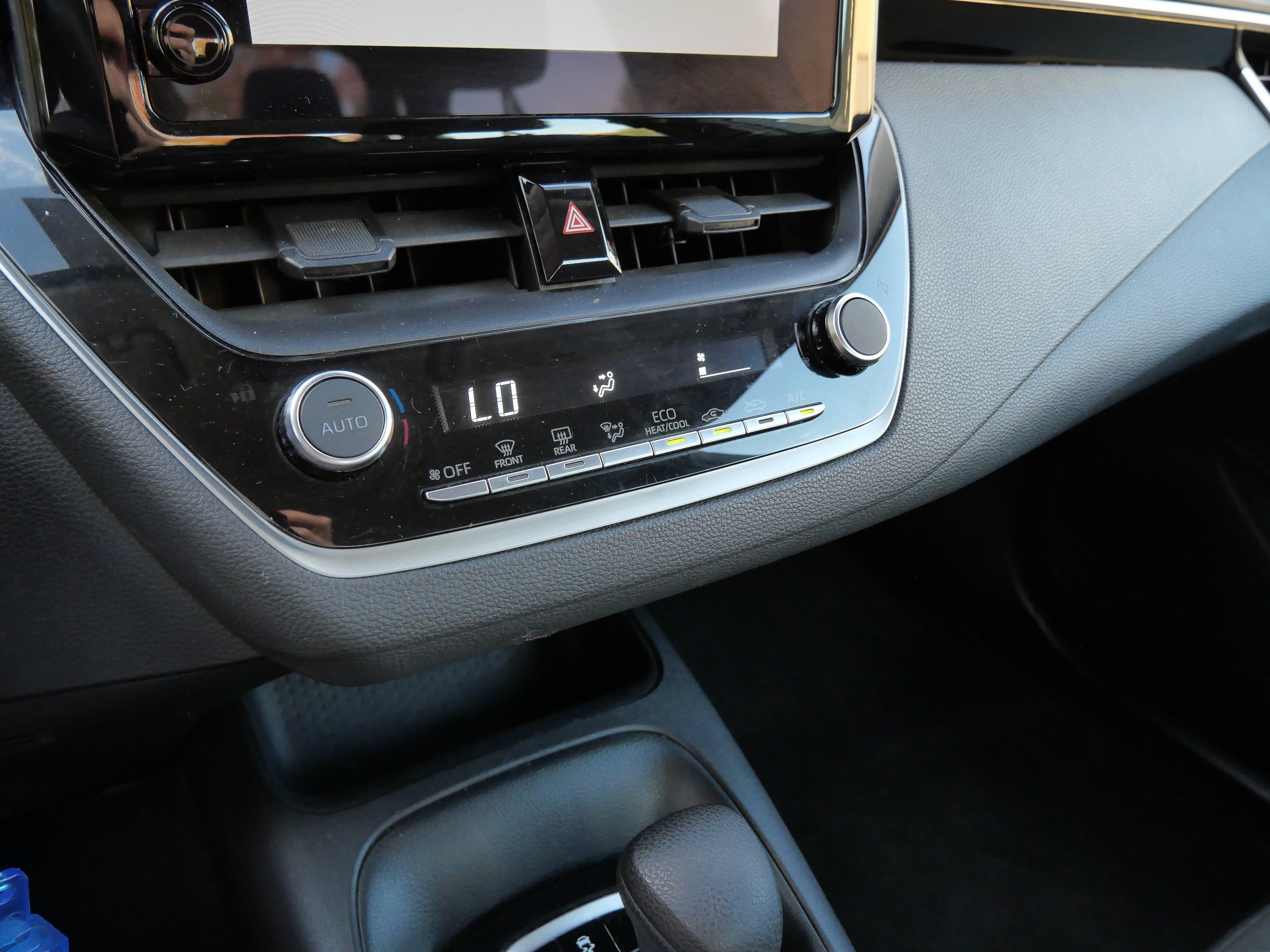 Certified 2024 Toyota Corolla LE FWD image 24
