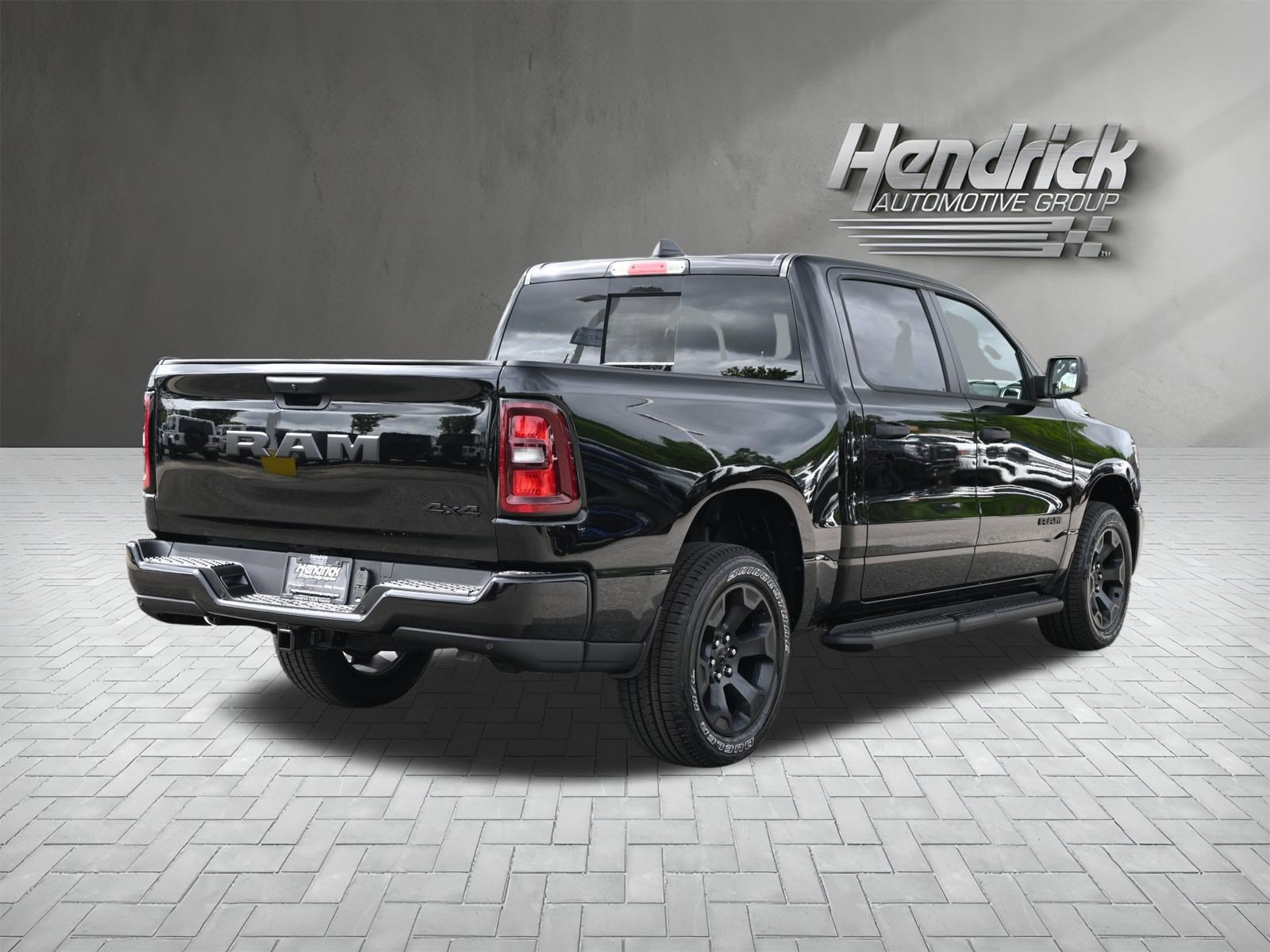 New 2026 RAM 1500 Express AWD/4WD image 10