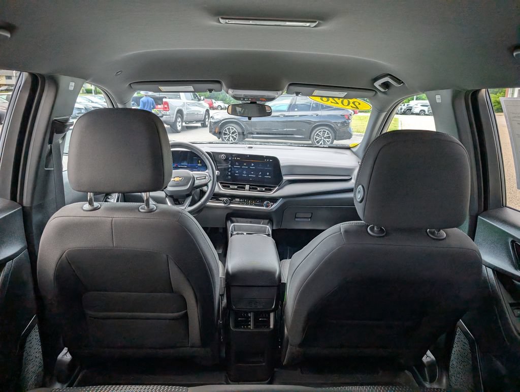Used 2026 Chevrolet Equinox LT w/ LPO, Floor Liner Package AWD/4WD image 14