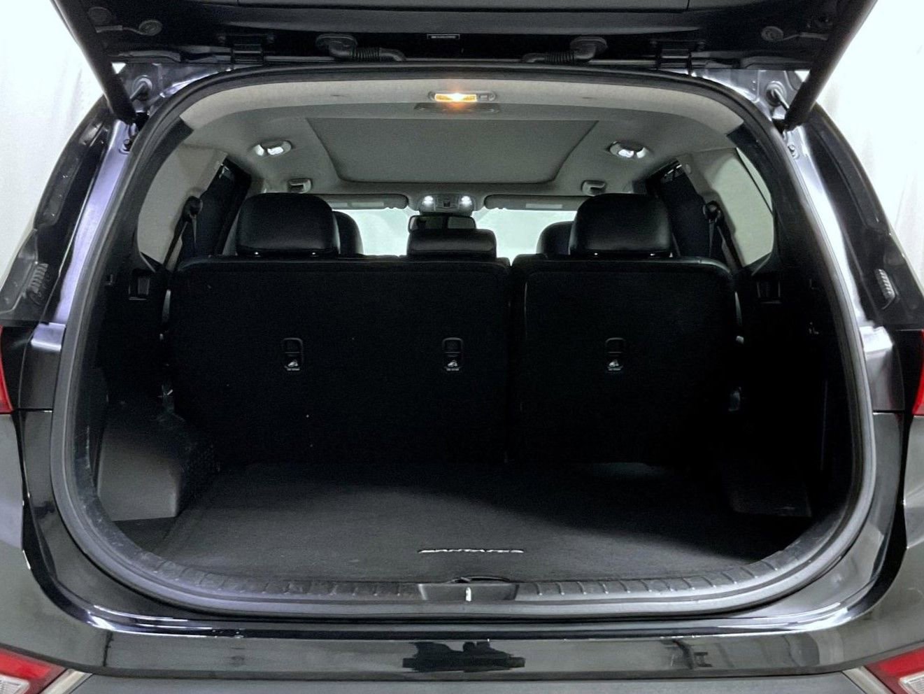 Used 2020 Hyundai Santa Fe Limited image 22