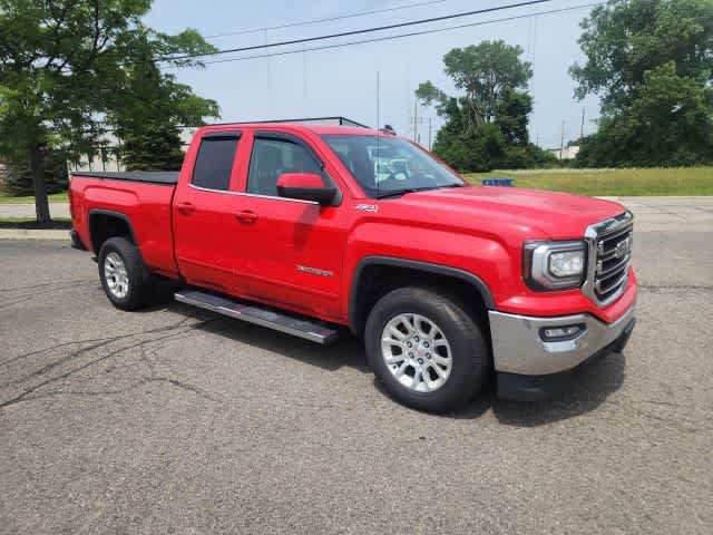 Used 2018 GMC Sierra 1500 SLE w/ SLE Value Package AWD/4WD image 9