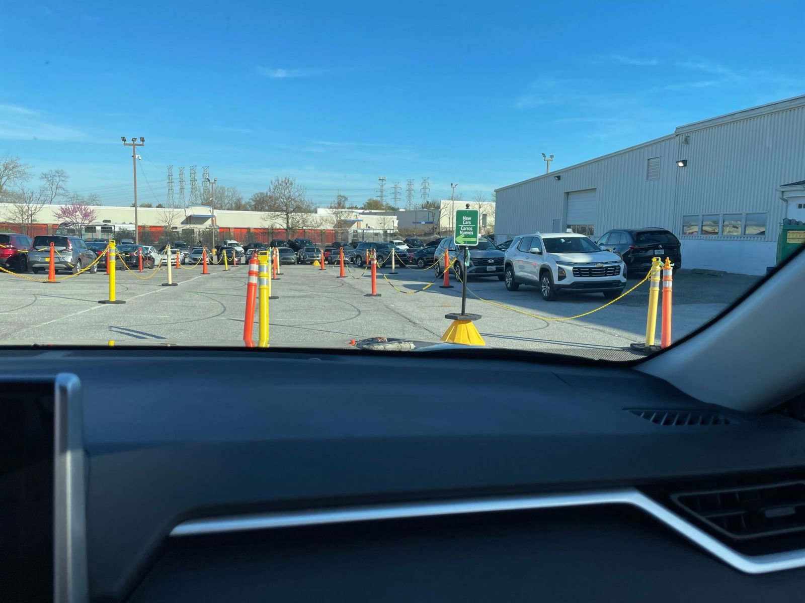 Used 2025 Toyota RAV4 XLE w/ Convenience Package image 30