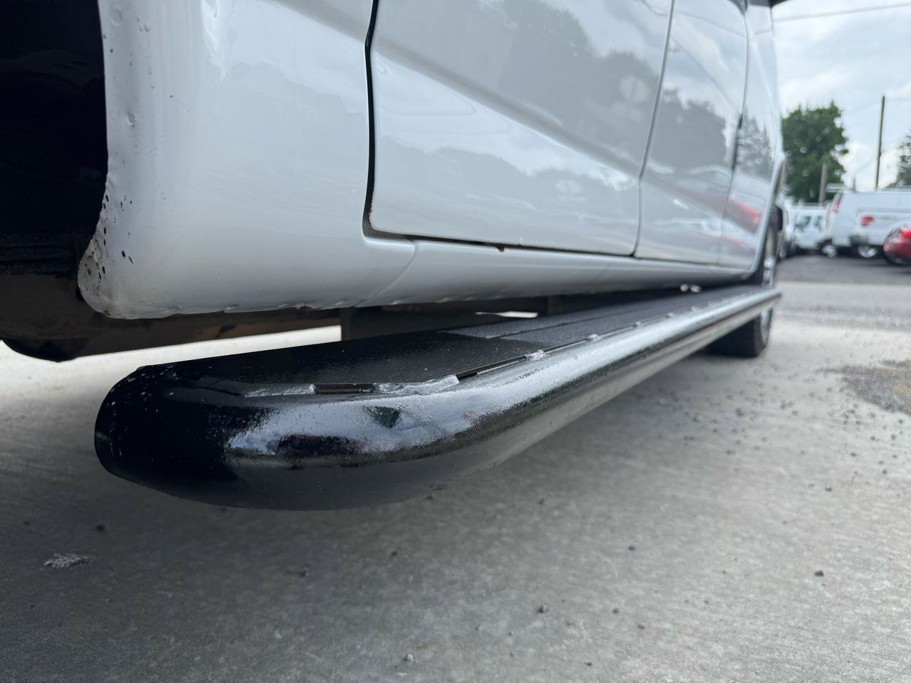 Used 2017 GMC Savana 2500 RWD image 16