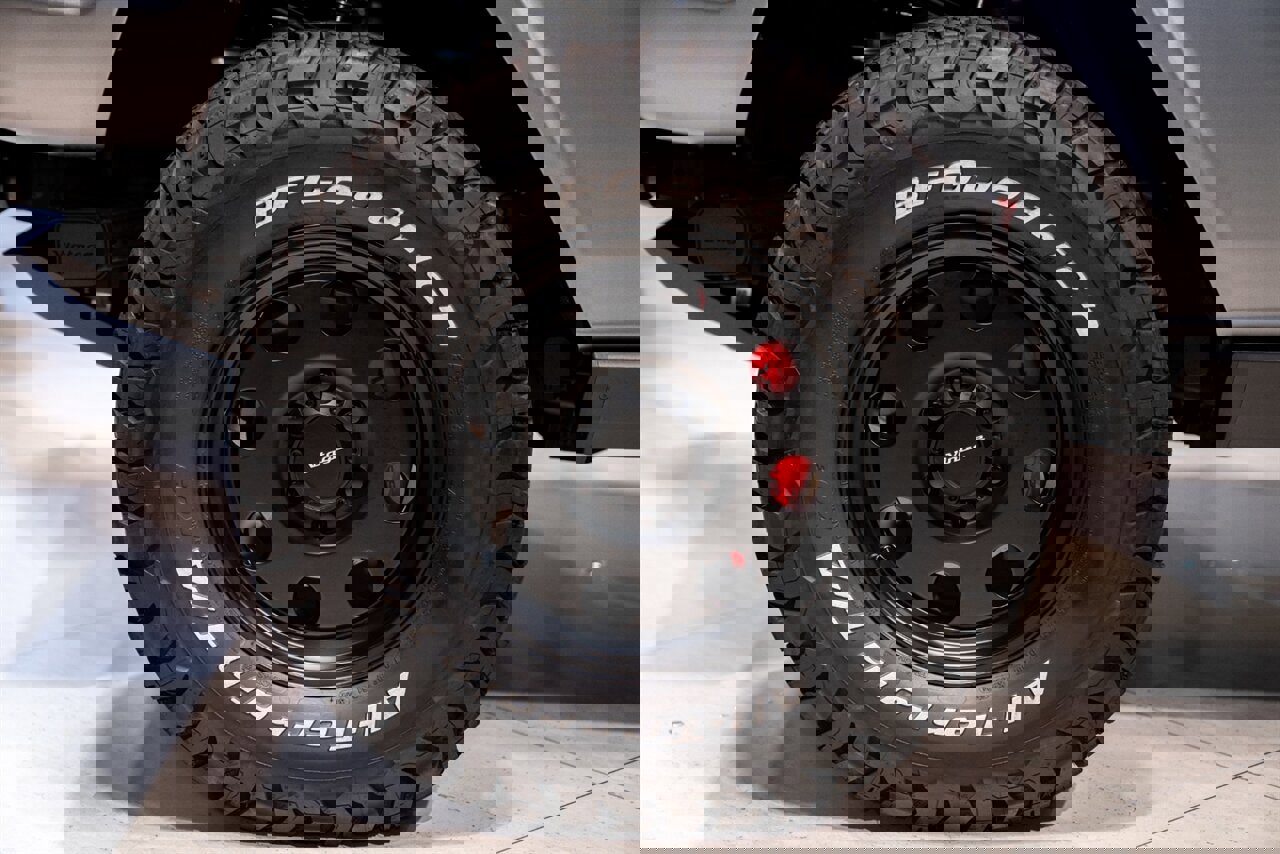 Used 2024 Ford Bronco Black Diamond image 23