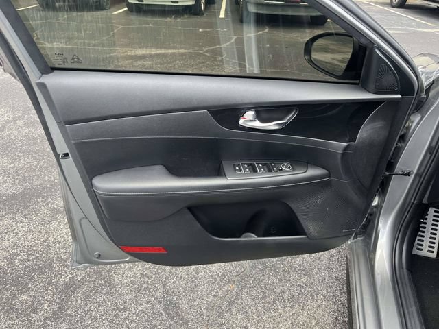 Used 2022 Kia Forte GT-Line w/ GT-Line Premium Package FWD image 17