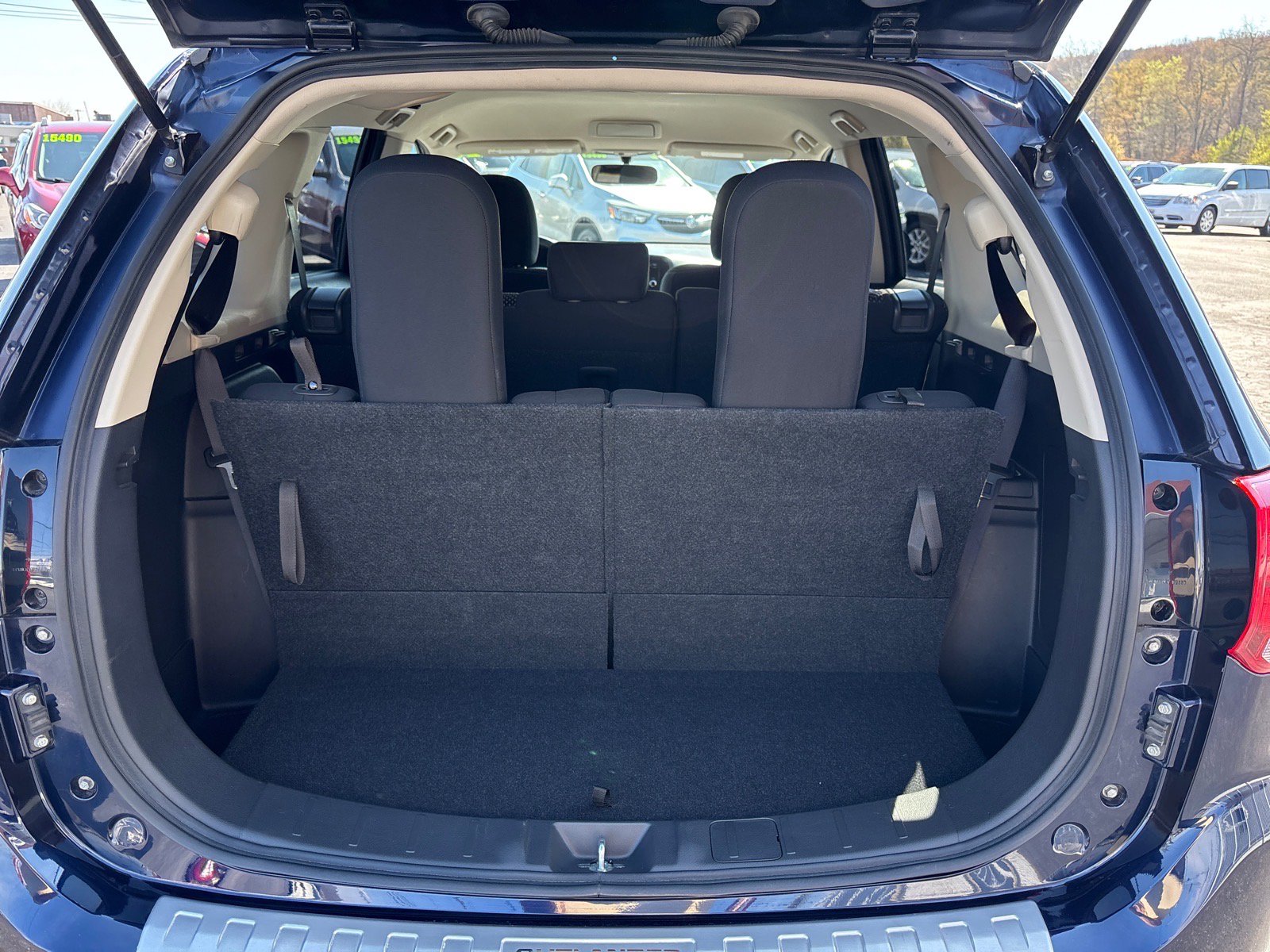 Used 2016 Mitsubishi Outlander ES AWD/4WD image 19