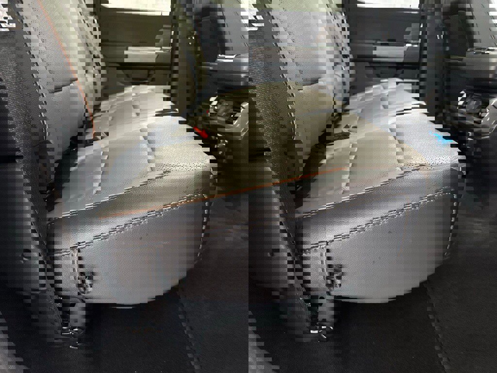 Used 2025 Ford F150 Lariat w/ Equipment Group 501A Mid image 52