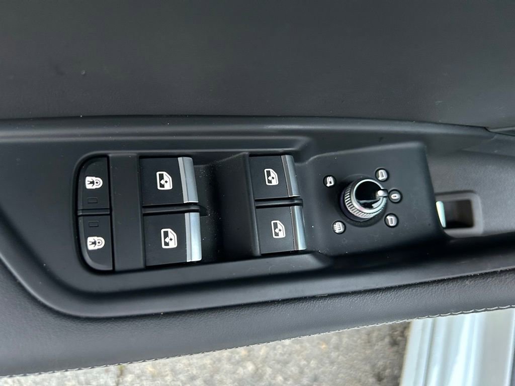 Used 2023 Audi A4 2.0T Premium Plus image 17