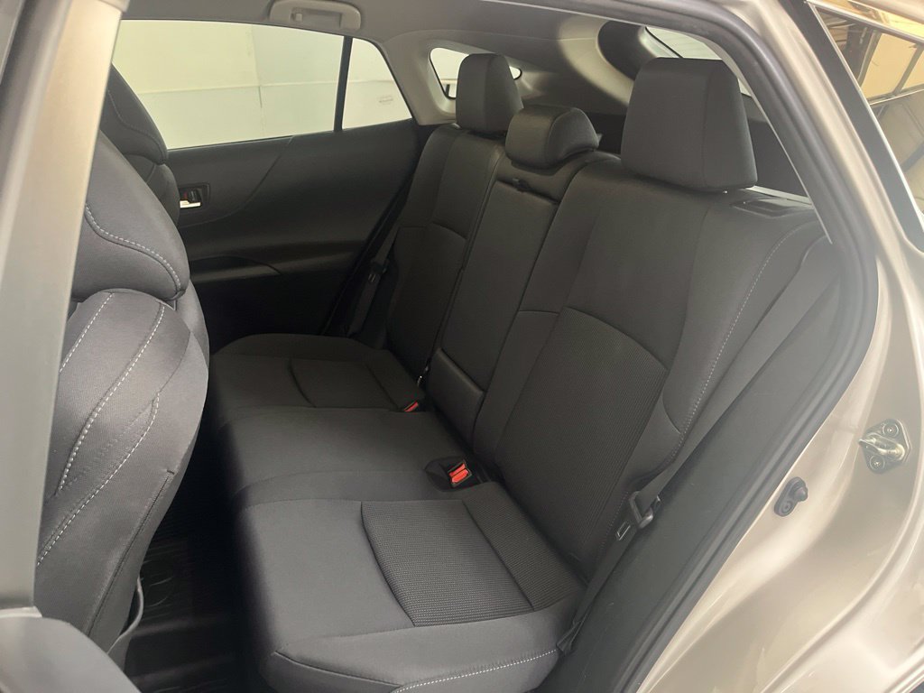 Used 2024 Toyota Venza LE AWD/4WD image 20