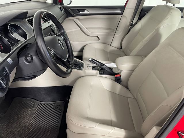 Used 2015 Volkswagen Golf TDI S FWD image 2