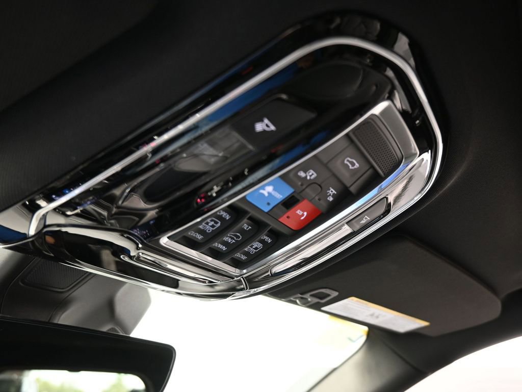 New 2025 Jeep Grand Cherokee L Overland image 37