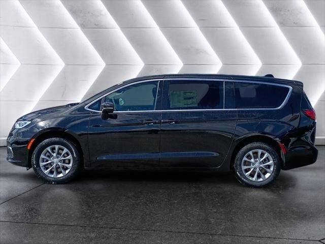 New 2026 Chrysler Pacifica Select image 19