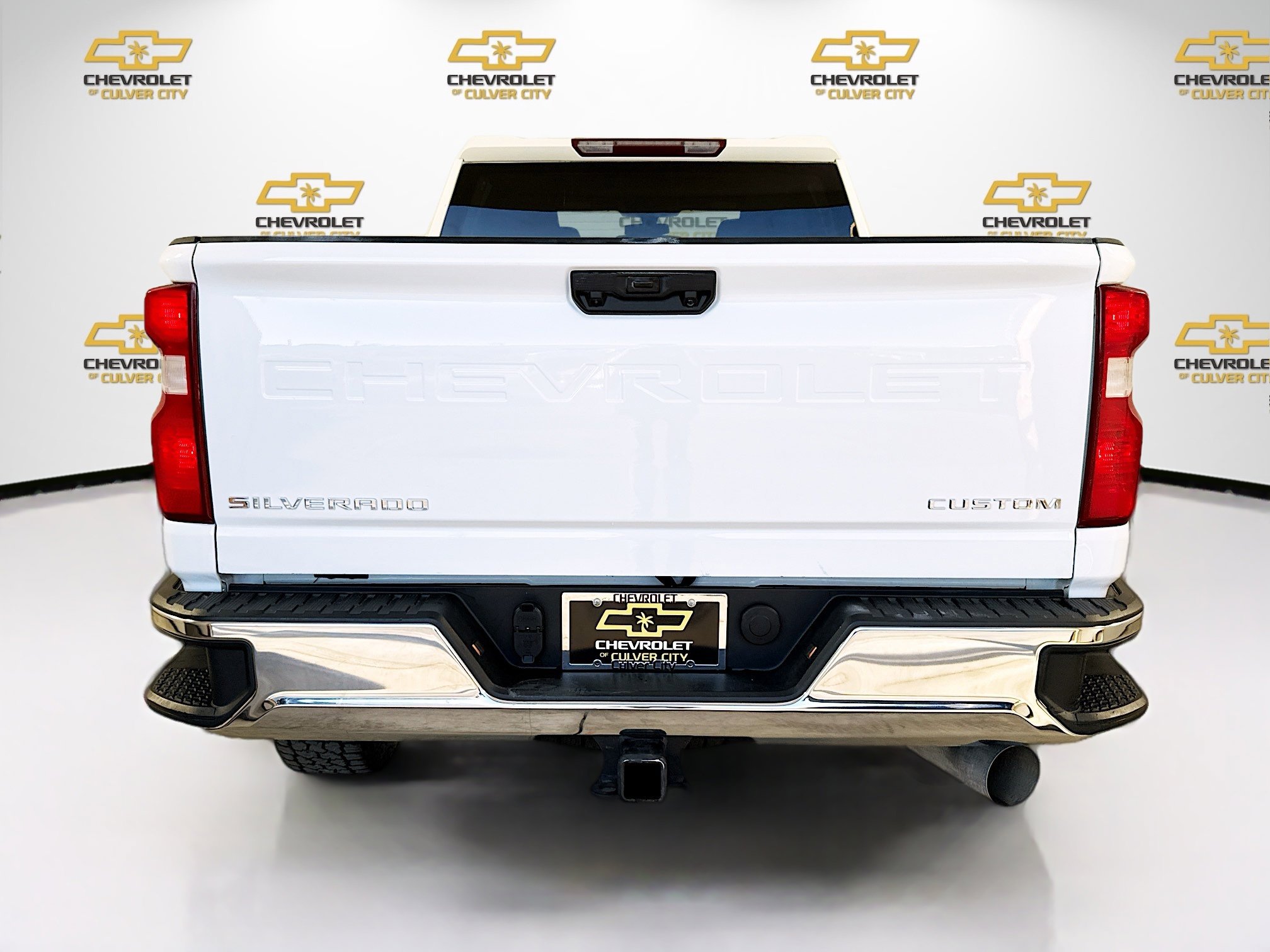 Used 2023 Chevrolet Silverado 2500 LT w/ Convenience Package image 6