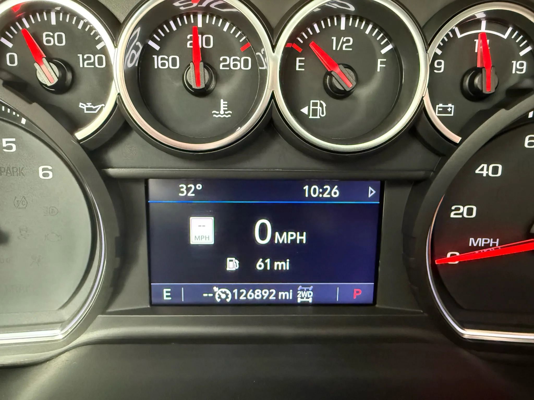 Used 2021 Chevrolet Suburban RST w/ Luxury Package image 23