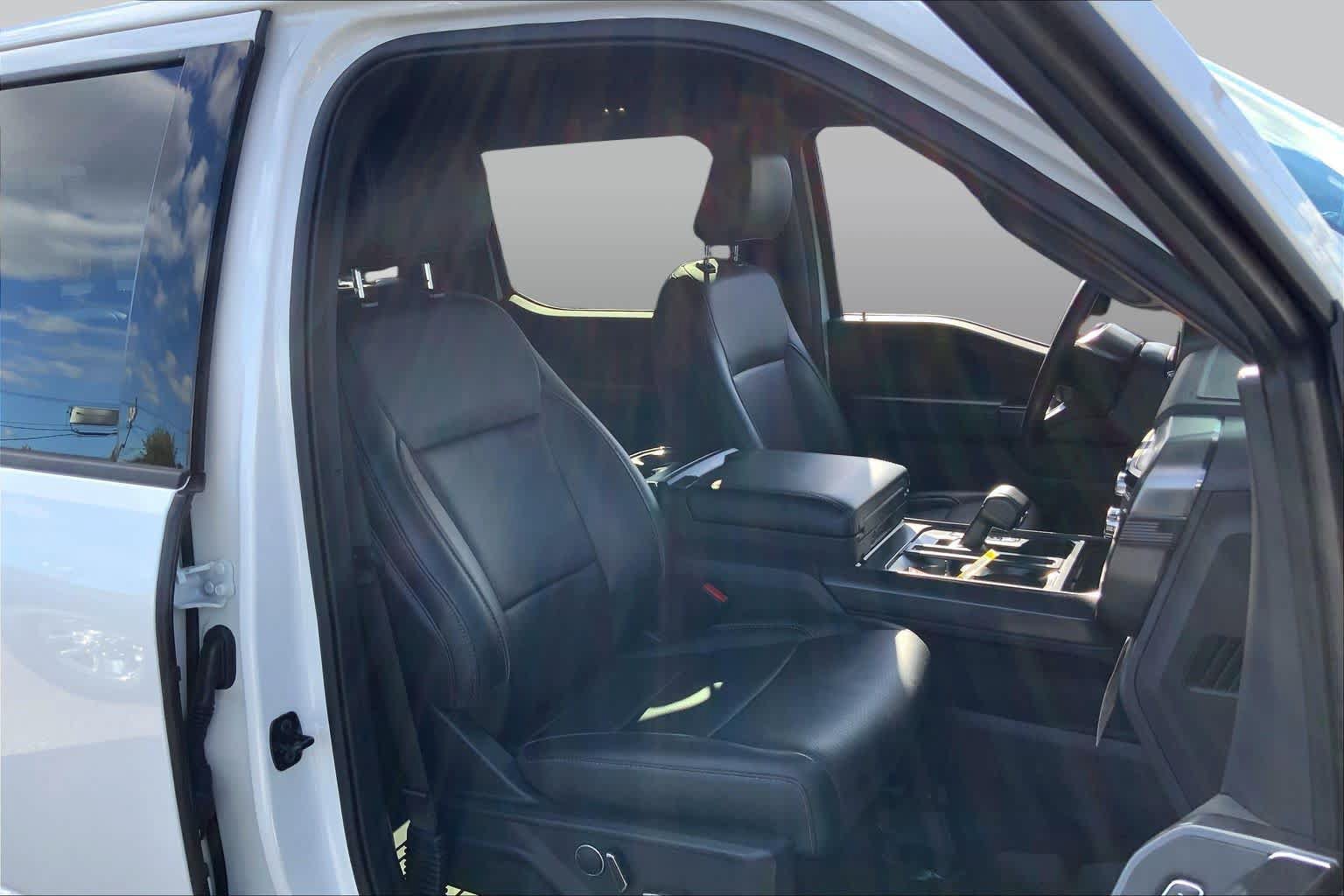 Used 2025 Ford F150 Lariat w/ Equipment Group 502A High AWD/4WD image 8