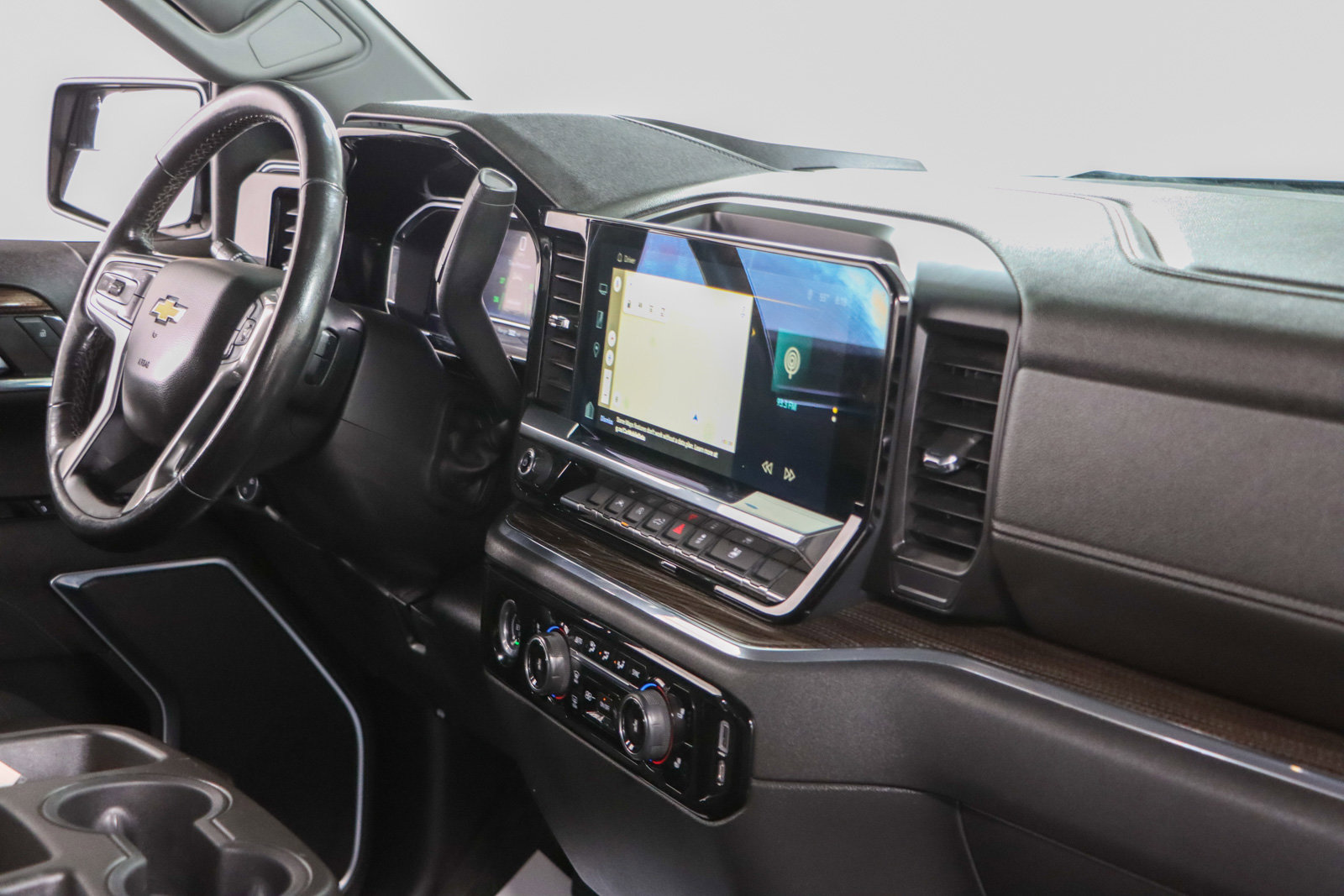 Used 2022 Chevrolet Silverado 1500 LT image 26