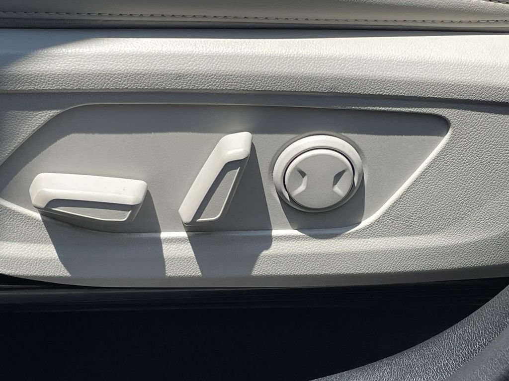 Used 2025 Kia Sorento S w/ Panoramic Sunroof Package FWD image 27