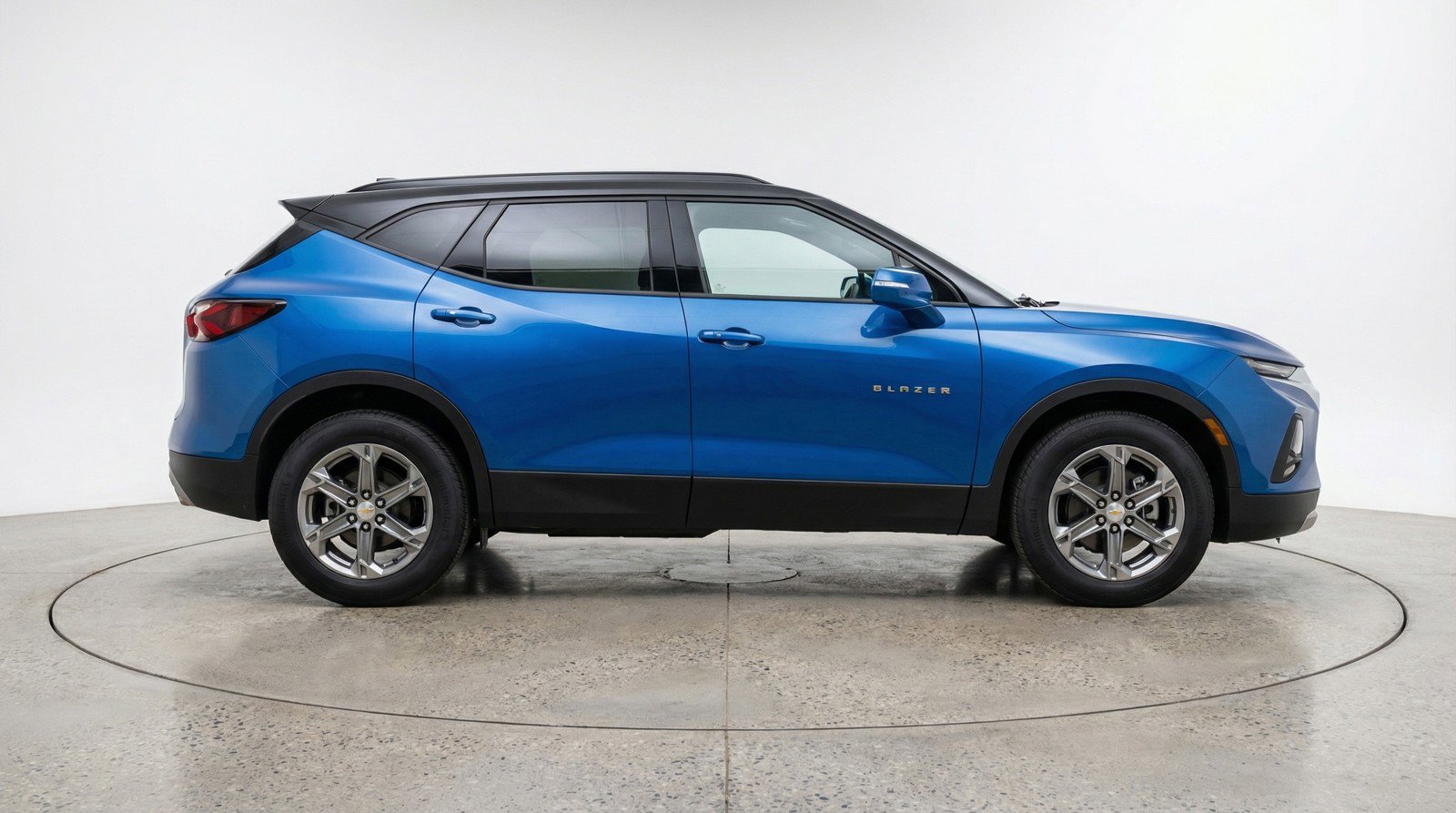 Used 2025 Chevrolet Blazer LT image 11