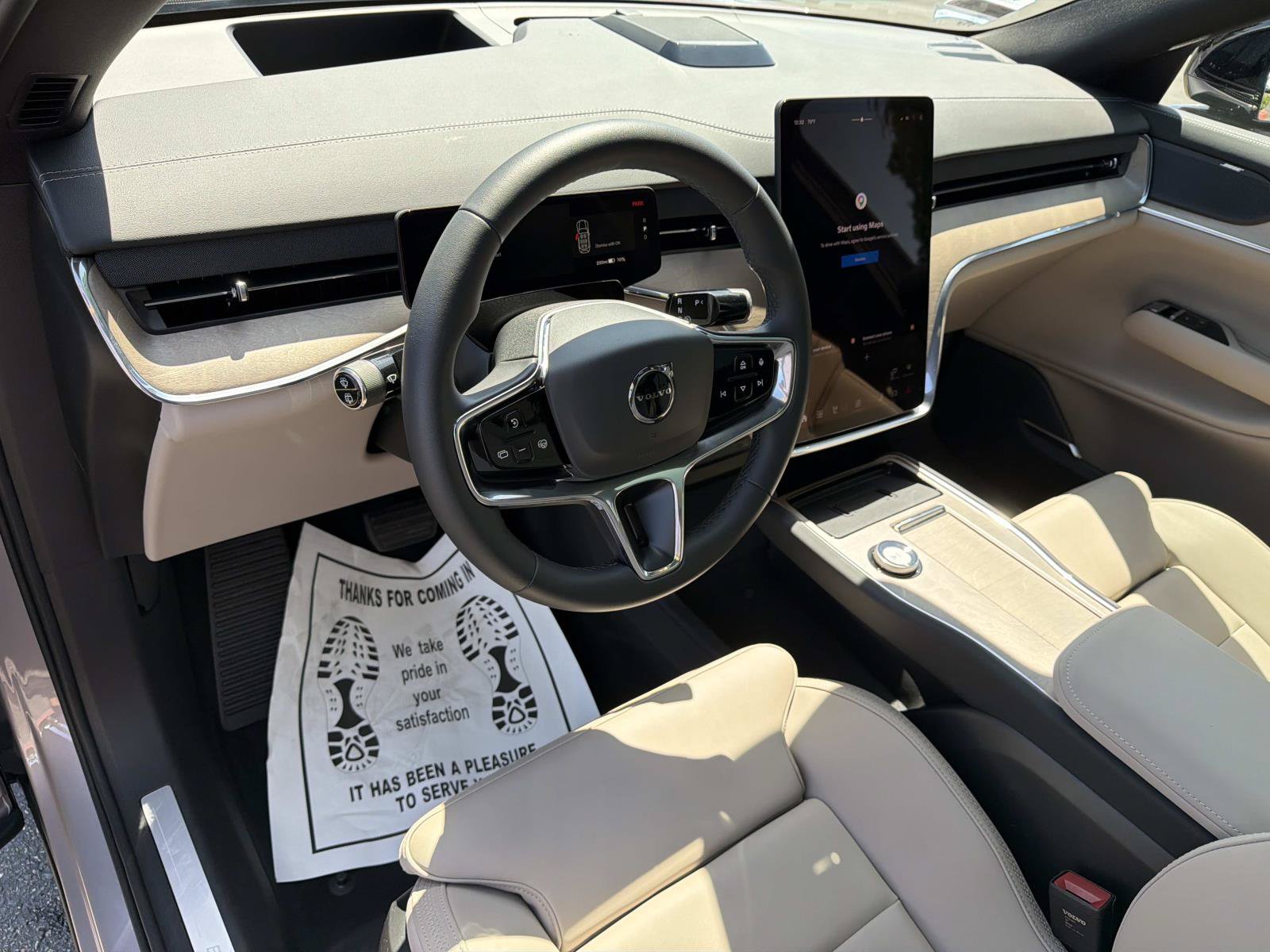 Used 2026 Volvo EX90 Plus RWD image 9