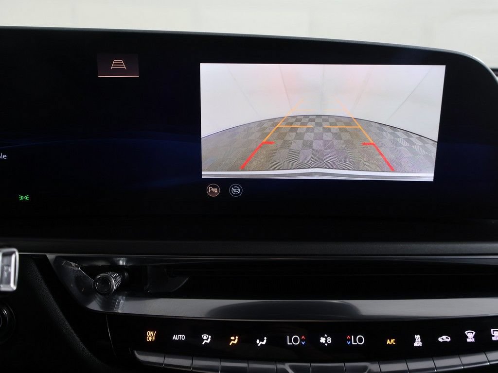 Used 2024 Cadillac Lyriq Tech RWD image 52