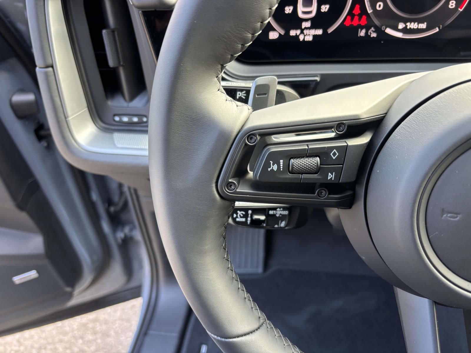 New 2026 Porsche Cayenne S image 27