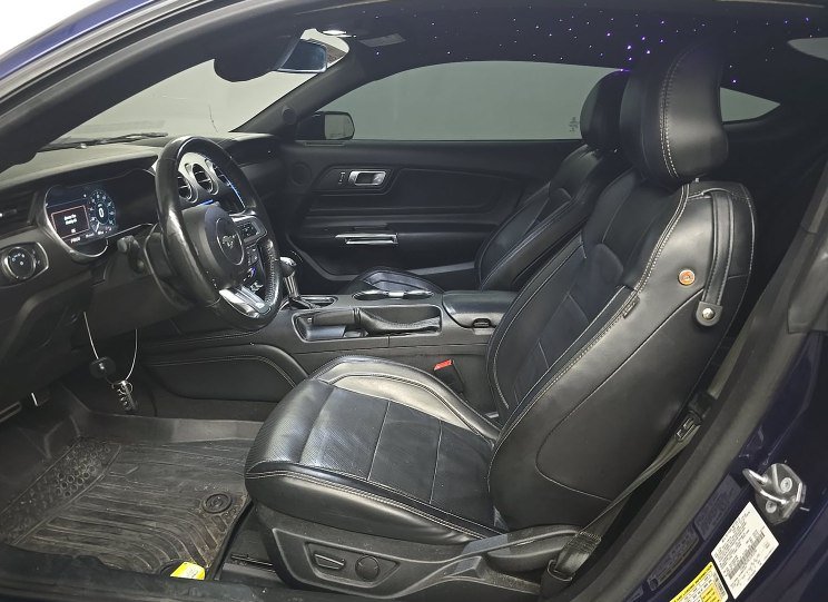 Used 2020 Ford Mustang GT Premium w/ Equipment Group 401A RWD image 3