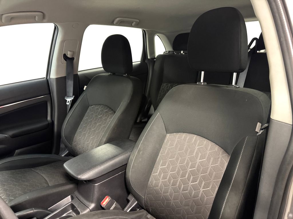 Used 2024 Mitsubishi Outlander Sport AWD image 21