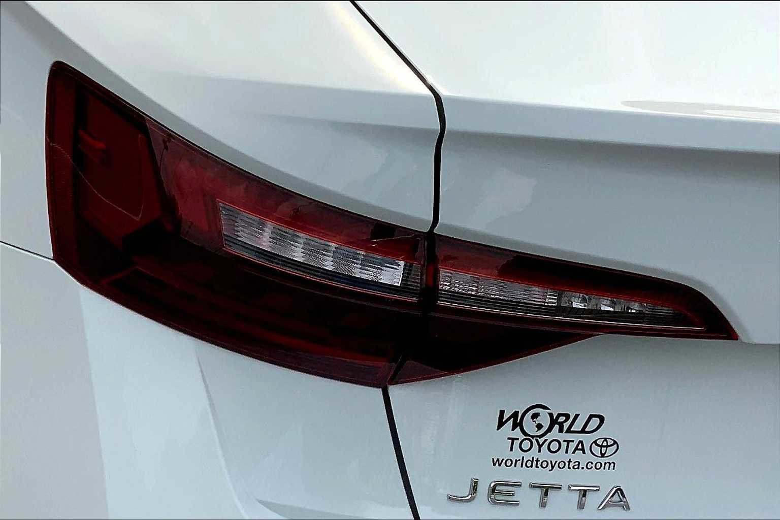 Used 2024 Volkswagen Jetta S image 27