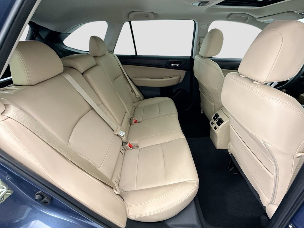 Used 2017 Subaru Outback 2.5i Limited AWD/4WD image 21