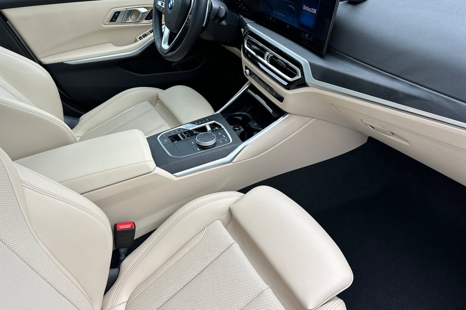 Used 2023 BMW 330i Sedan w/ Parking Assistance Package RWD image 14