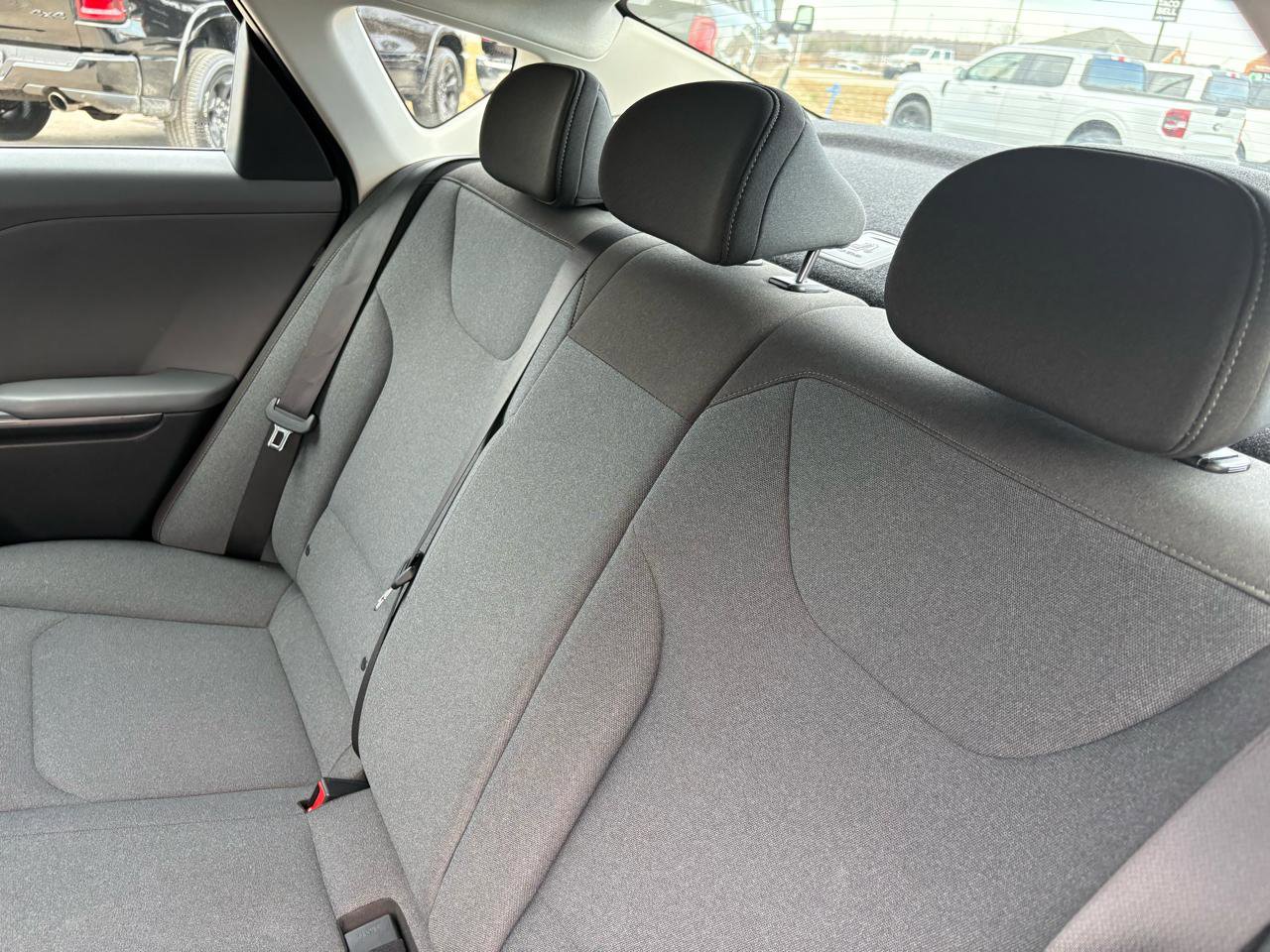 Used 2025 Kia K4 LXS FWD image 35