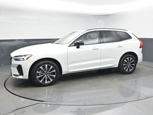 Used 2024 Volvo XC60 B5 Plus w/ Protection Package Premier image 4