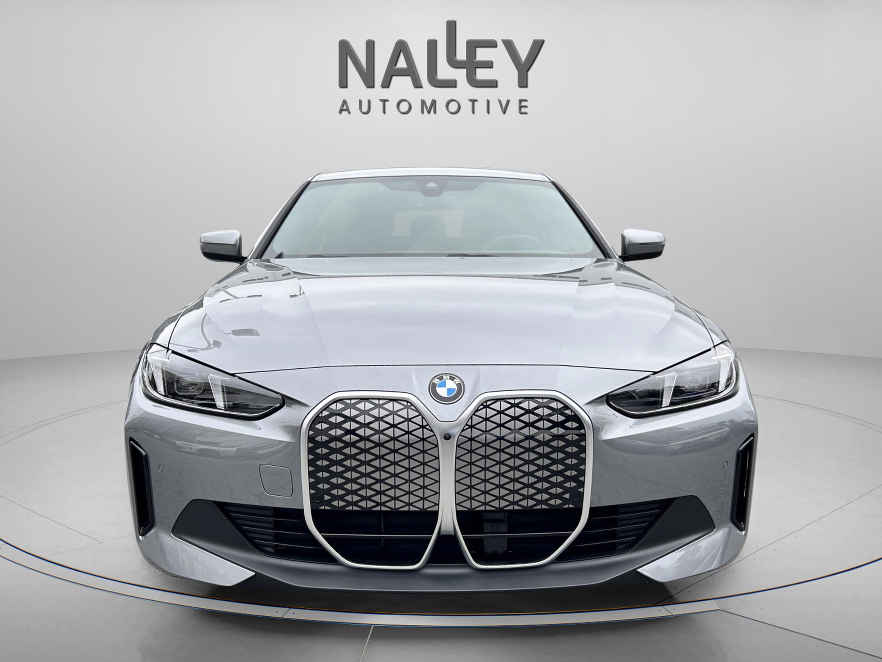 Used 2026 BMW i4 eDrive40 w/ Parking Assistance Package image 7