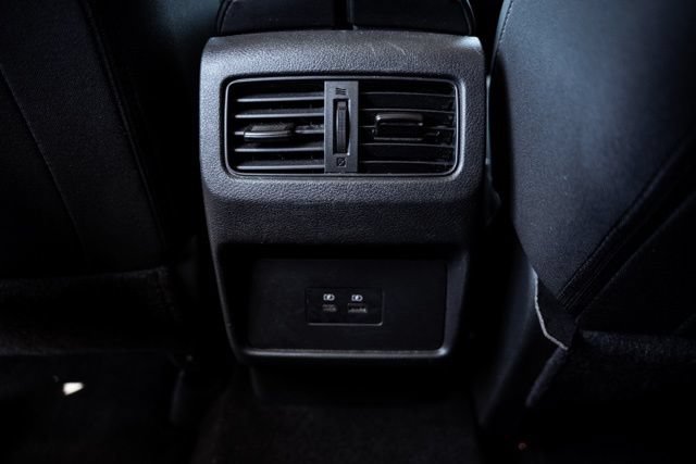 Used 2023 Nissan Rogue SV FWD image 29