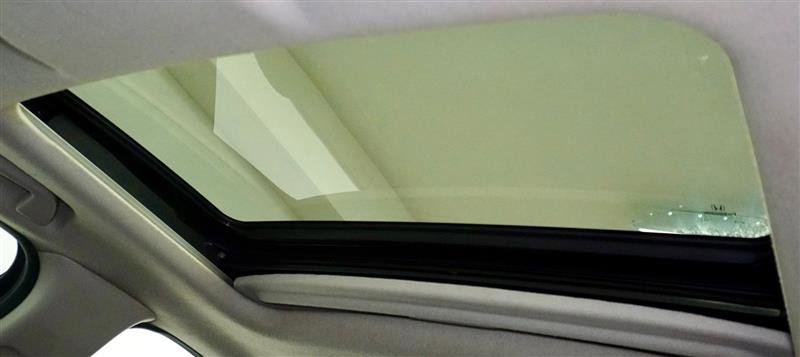 Used 2017 Honda Fit EX image 33
