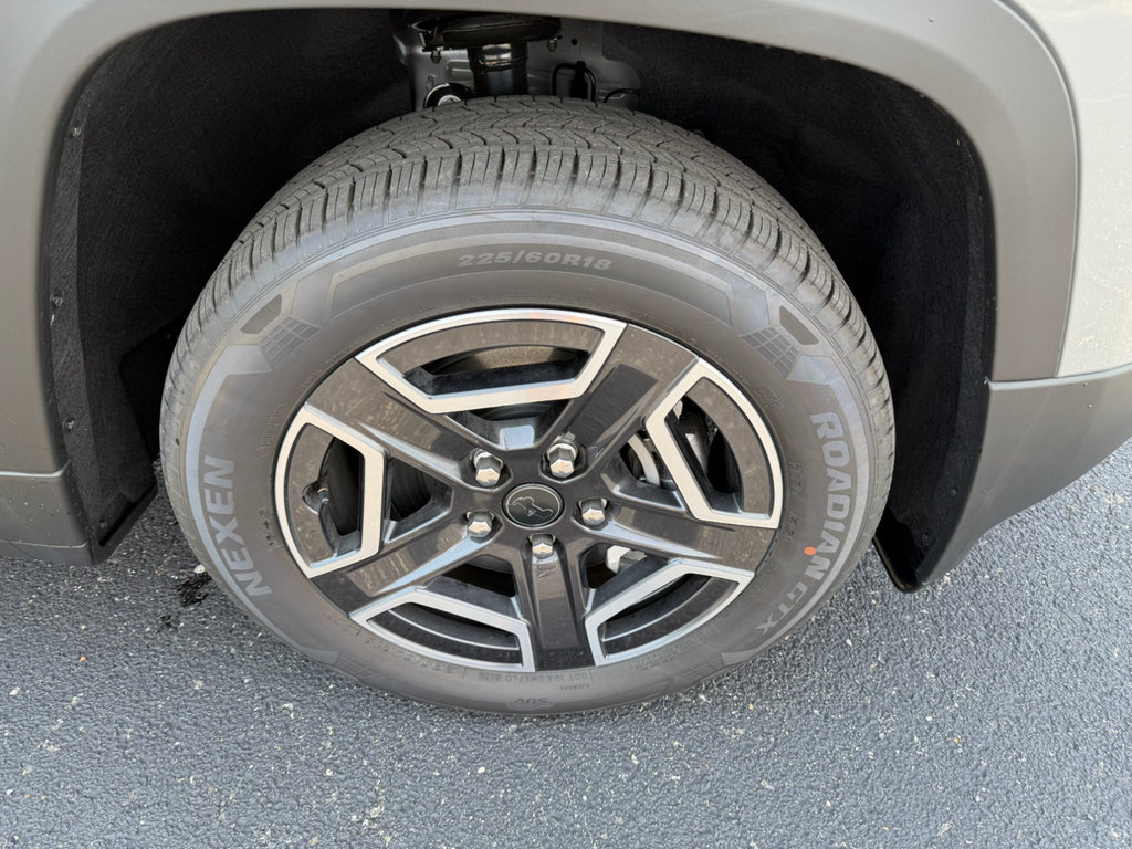 New 2026 Jeep Cherokee Laredo AWD/4WD image 3