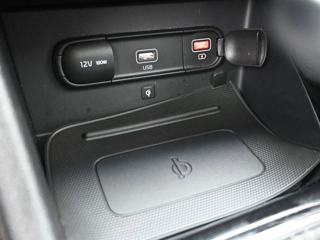 Used 2020 Kia Niro EX Premium image 18